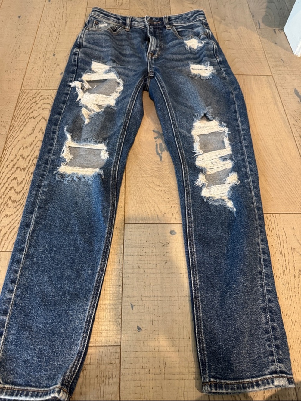 american eagle mom jean